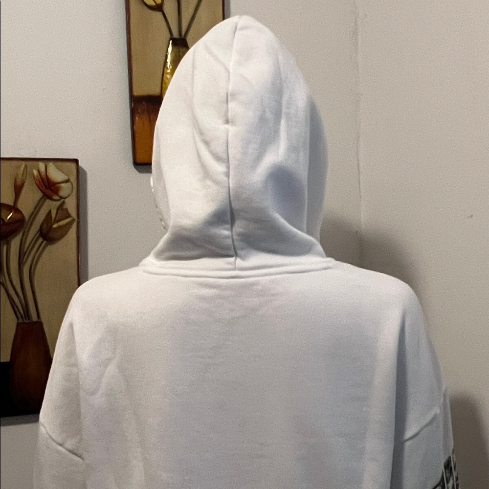🐾NEW PUMA HOODIE🐾 - Picture 6 of 8
